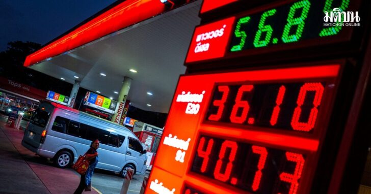 FILE PHOTO: Global oil shock drives up Thailand's fuel prices