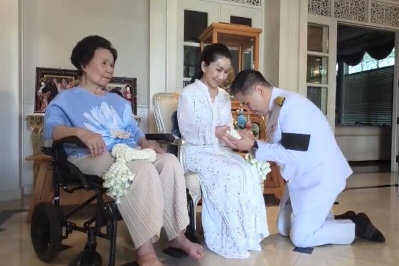 วราวุธ ศิลปอาชา