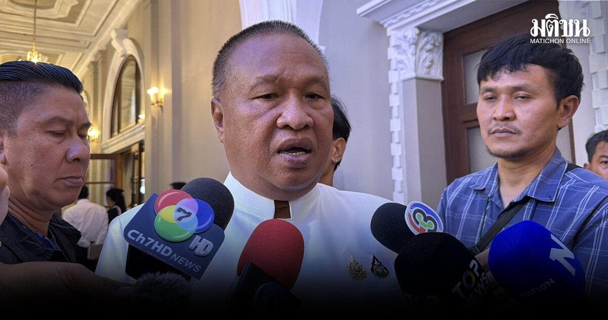 ‘บิ๊กเกรียง’ ขึ้นตึกไทยกินข้าวกลางวันนายกฯ พร้อมให้คำแนะนำแก้ชายแดนใต้