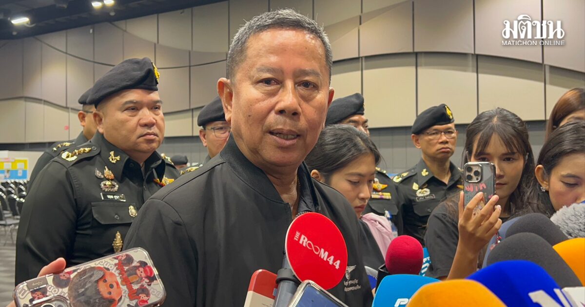 บิ๊กดุลย์ ไม่กดดัน นั่งรมว.กลาโหม ยันรบเขมร รอบ 3 ต้องมีสิ่งบอกเหตุ สั่งสอบข่าวปูด BHQ ลอบเข้าไทย