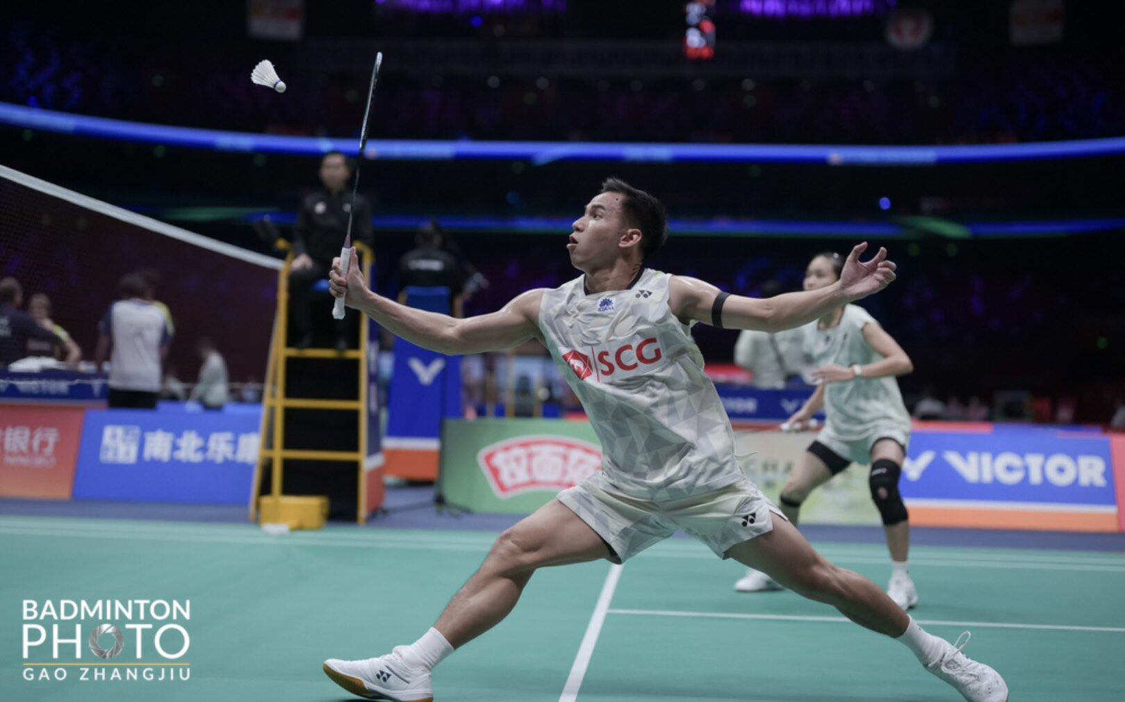 บาส-เฟม ฟอร์มดุตบคู่ซามูไรลิ่วรอบก่อนรองฯ ขนไก่เอเชีย