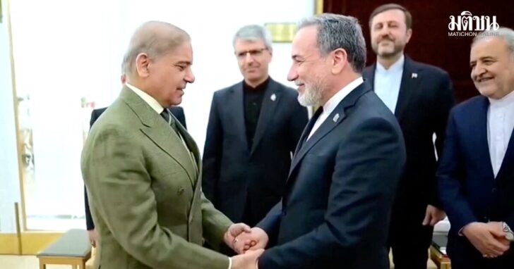 Iranian Foreign Minister Abbas Araqchi meets Pakistani Prime Minister Shehbaz Sharif in Islamabad