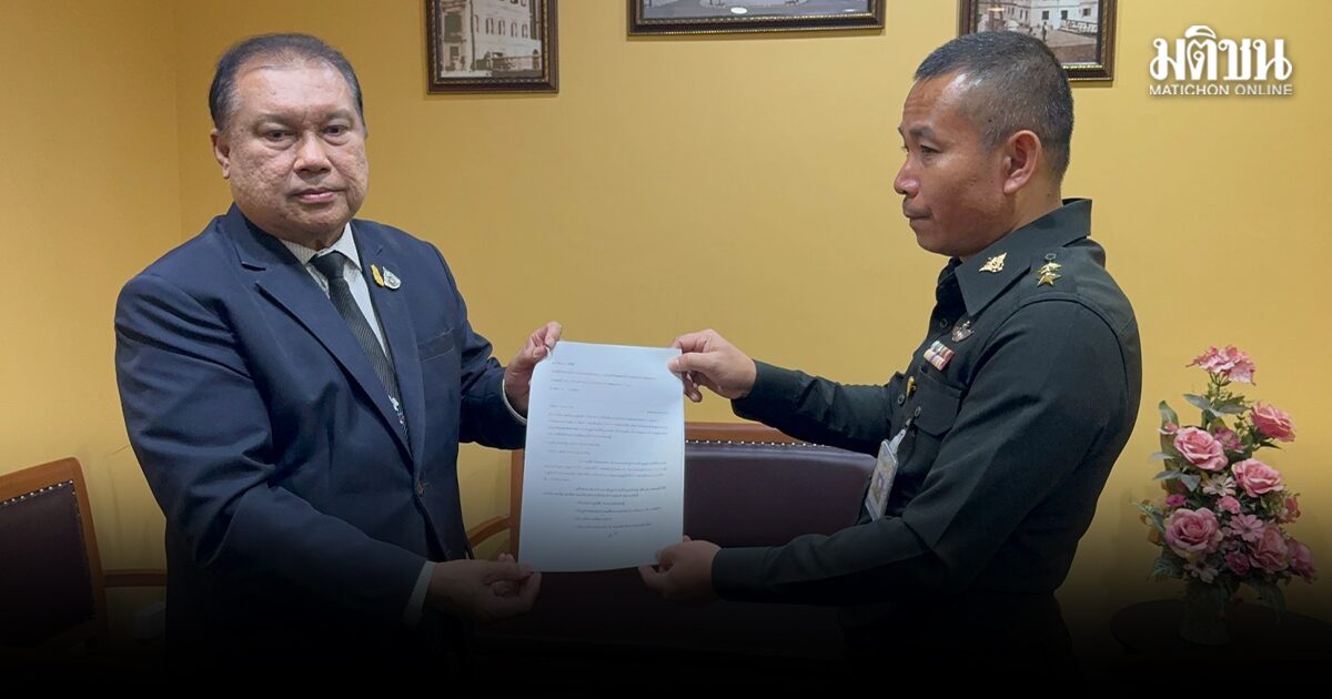 สนธิญา ยื่นหนังสือจี้ รมว.กลาโหม ตรวจสอบ กัน จอมพลัง ปมแทรกแซงงานทหาร- ใช้เงินมูลนิธิผิดวัตถุประสงค์