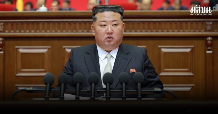 FILE PHOTO: North Korean leader Kim Jong Un speaks in Pyongyang
