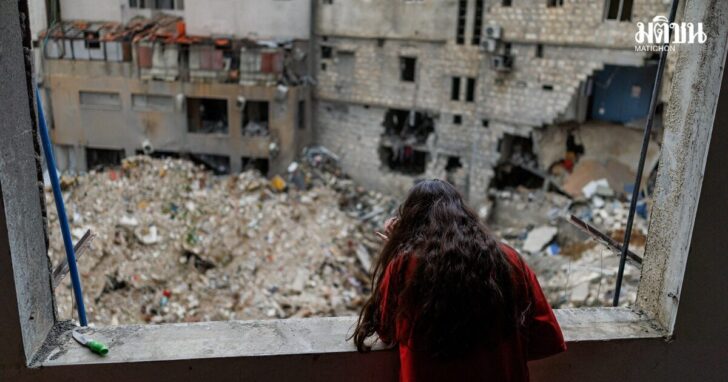 Displaced people return to their homes after a 10-day ceasefire between Lebanon and Israel went into effect.