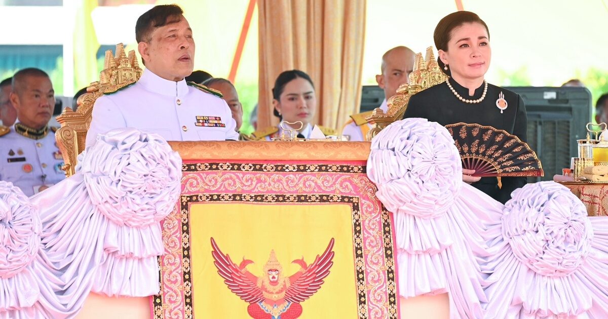 ในหลวง พระราชินี  เสด็จฯ พระราชพิธีพืชมงคลจรดพระนังคัลแรกนาขวัญ ประจำปี 2569