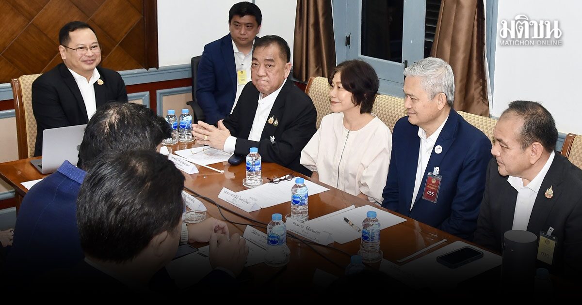 ปกรณ์ คุยเอกชน รับ 3 ข้อเสนอ ชง นายกฯพิจารณา เร่งใช้ดิจิทัล-ลดใช้ดุลยพินิจ  ปิดช่องทุจริต