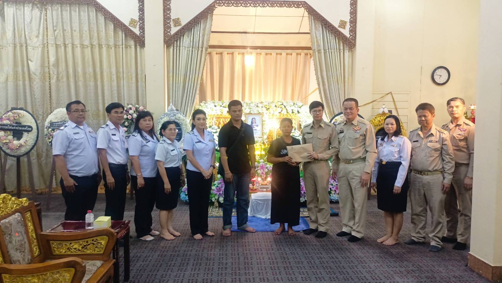 ร่วมไว้อาลัยและเคียงข้างครอบครัวผู้สูญเสีย