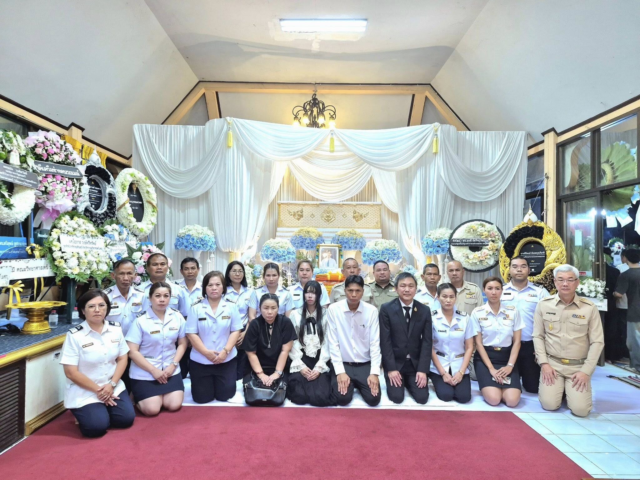 ร่วมไว้อาลัยและเคียงข้างครอบครัวผู้สูญเสีย
