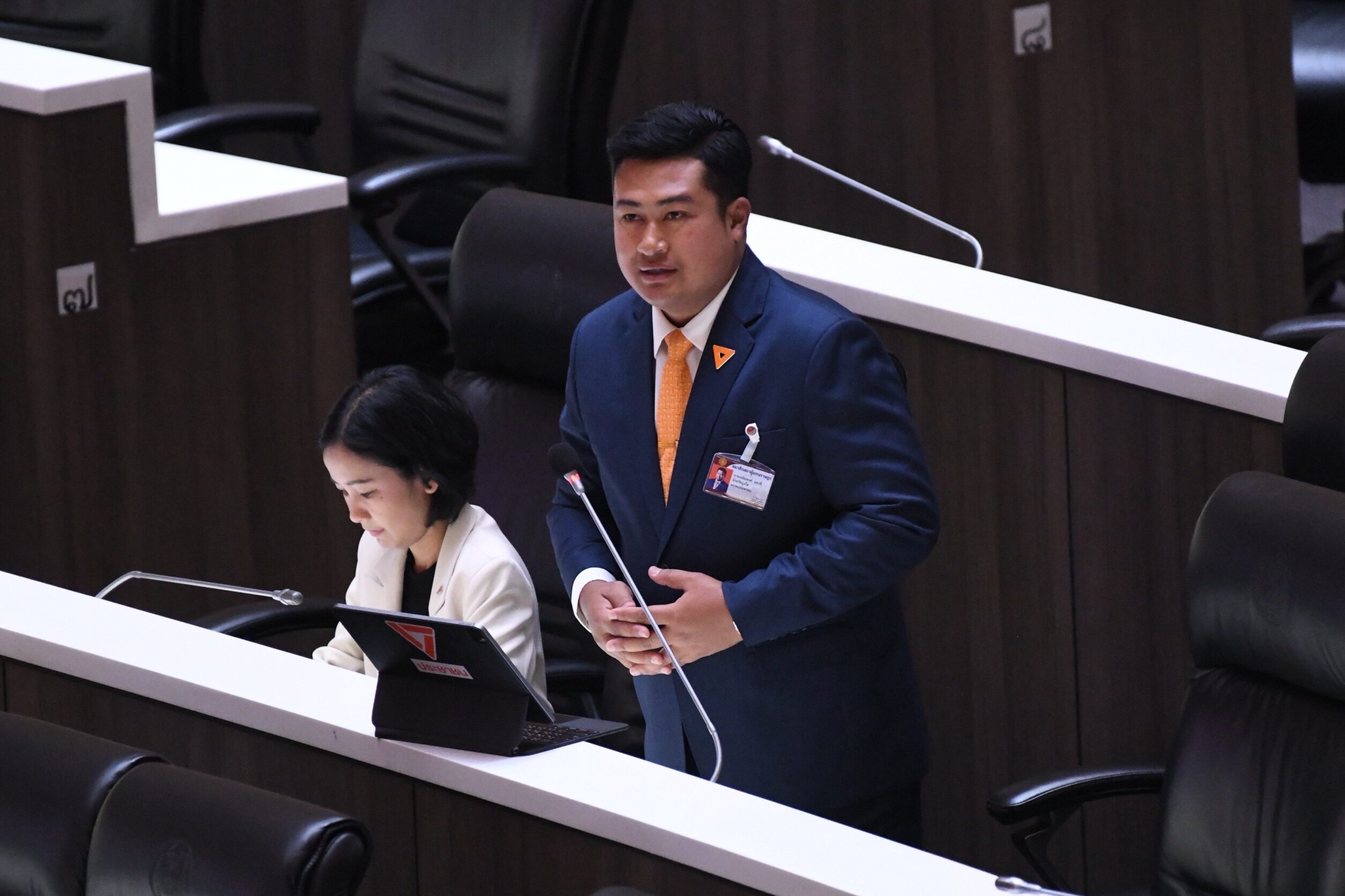 เฉลิมพงศ์ แสงดี