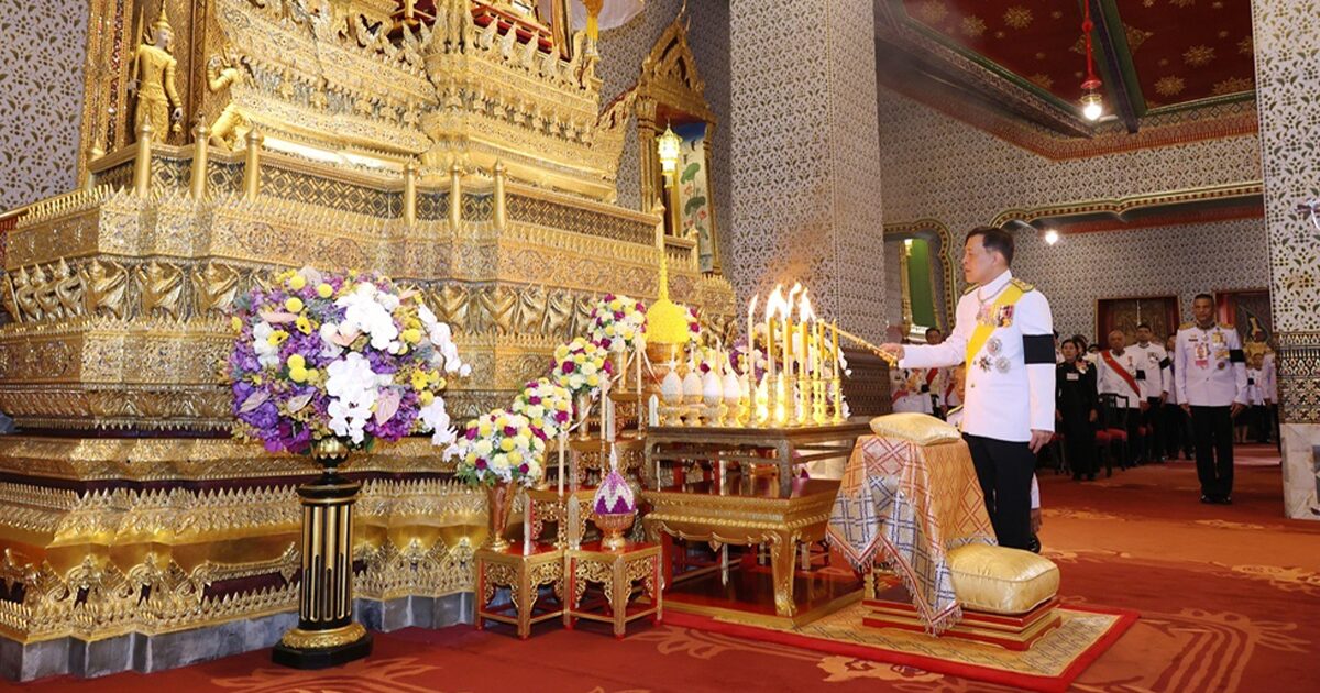 ในหลวง-พระราชินี เสด็จฯไปในการพระราชพิธีฉัตรมงคล 2569