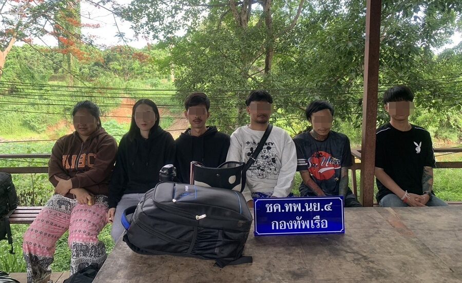 ทหารจับ 5 คนไทย 1 เขมร กลุ่มแอดมินพนัน หนีกวาดล้างเข้าจันทบุรี