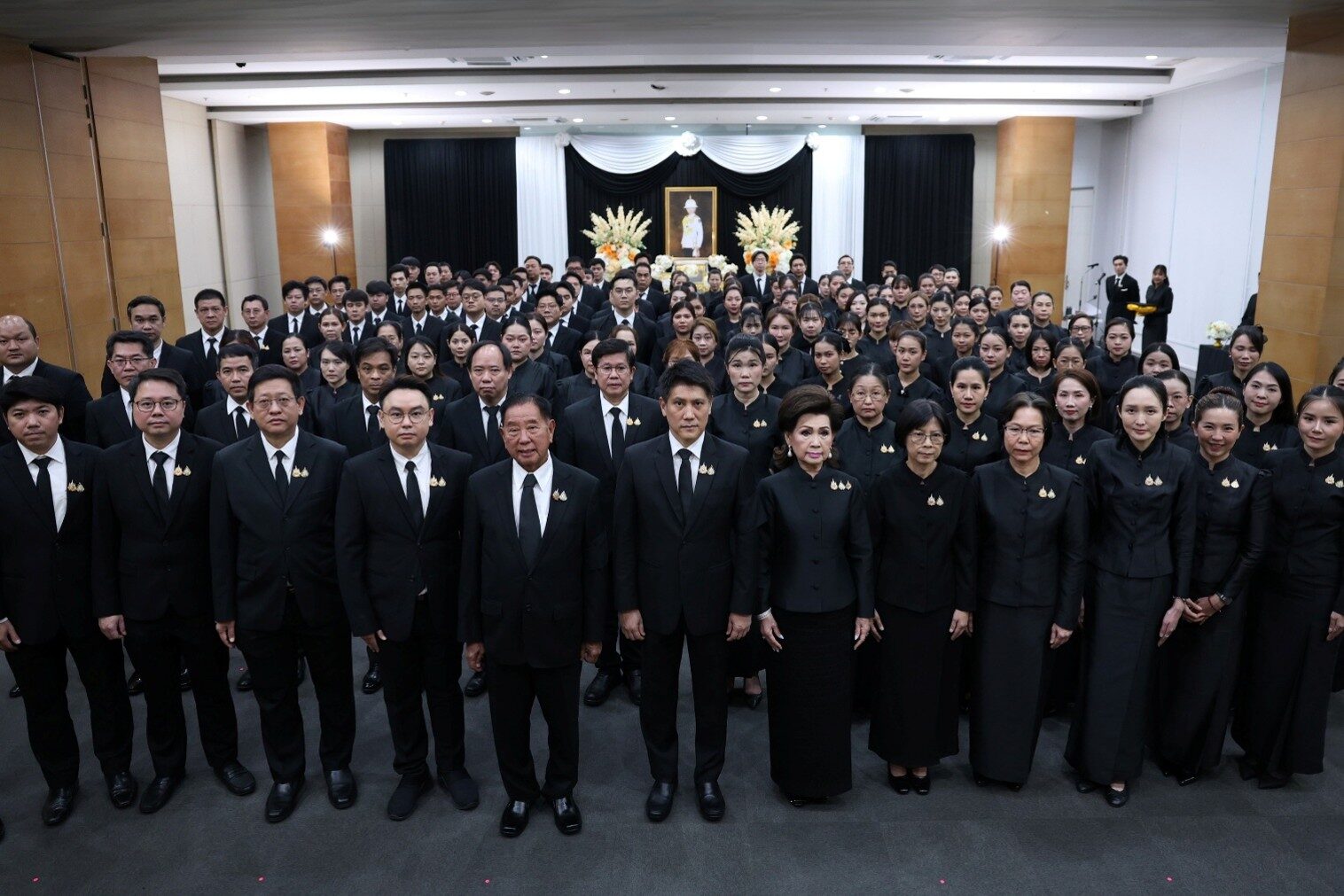 TOA น้อมถวายความอาลัย และสำนึกในพระมหากรุณาธิคุณ