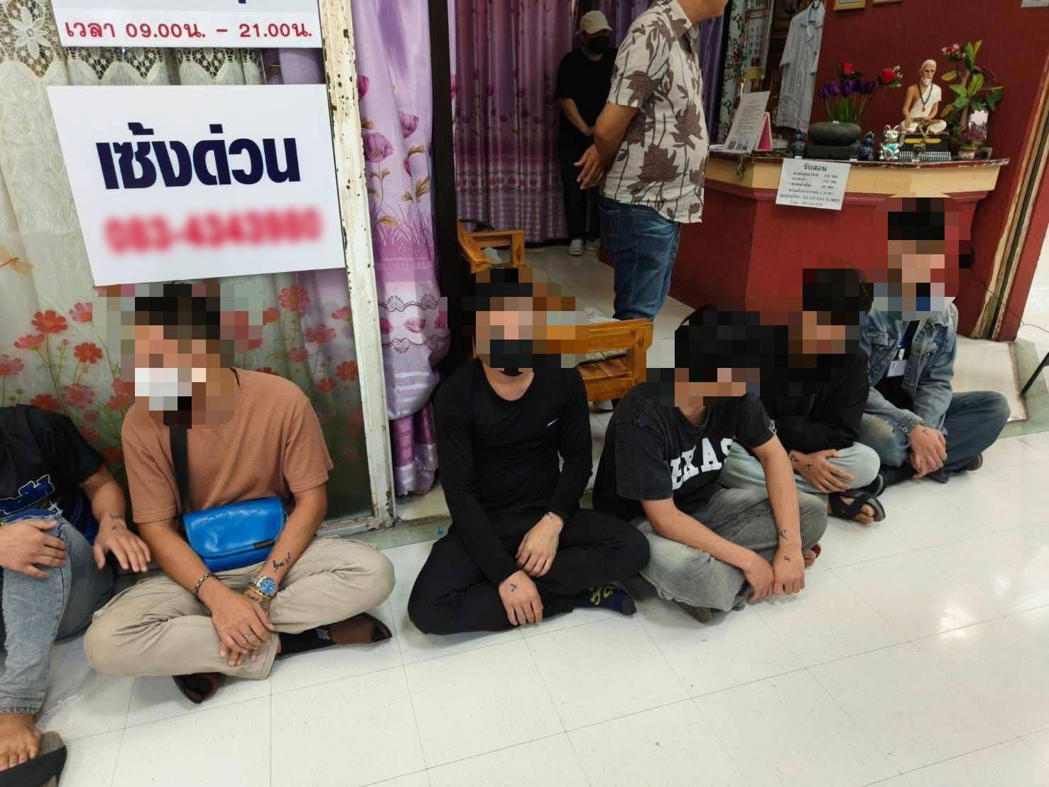 หมอนวดน้ำมันชาย