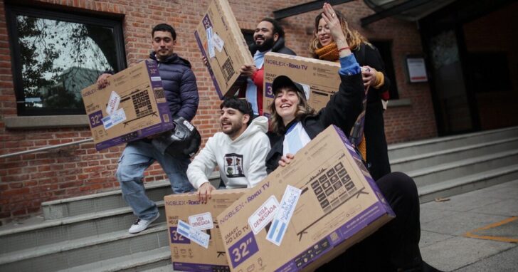 Argentine manufacturer hands out free TVs to people denied US visas for the World Cup