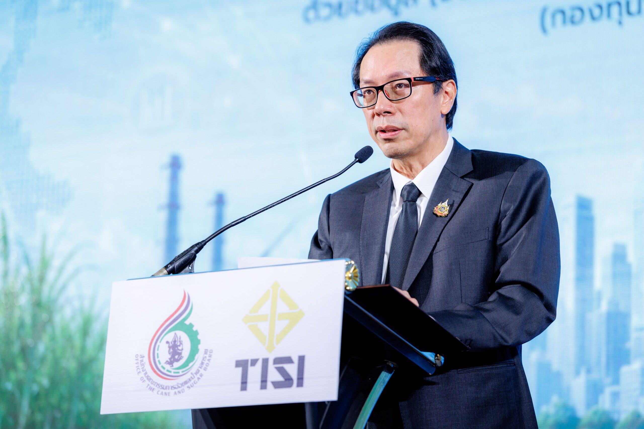 ภัทรพล ลิ้มภักดีรองเลขาธิการสำนักงานมาตรฐานผลิตภัณฑ์อุตสาหกรรม (สมอ.)