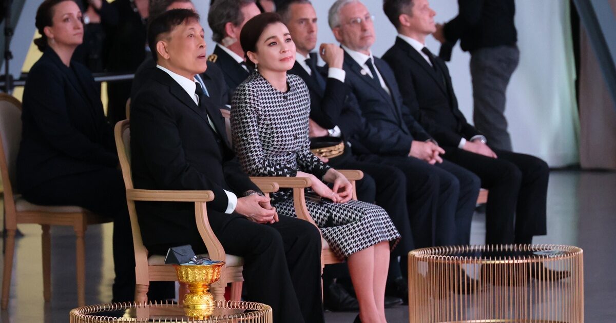 ในหลวง พระราชินี เสด็จฯ เมืองตูลูส ทรงทำการบินด้วยเครื่องจำลองการบินเสมือน