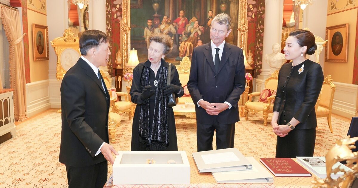 ในหลวง-พระราชินี ทรงรับเจ้าหญิงแอนน์ พระราชกุมารี แห่งสหราชอาณาจักร
