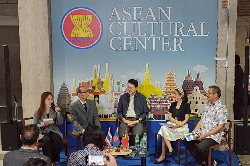สโมสรเสวนาต้อนรับ “ติมอร์-เลสเต” รับขวัญเพื่อนใหม่ อ่านบทกวีอาเซียน