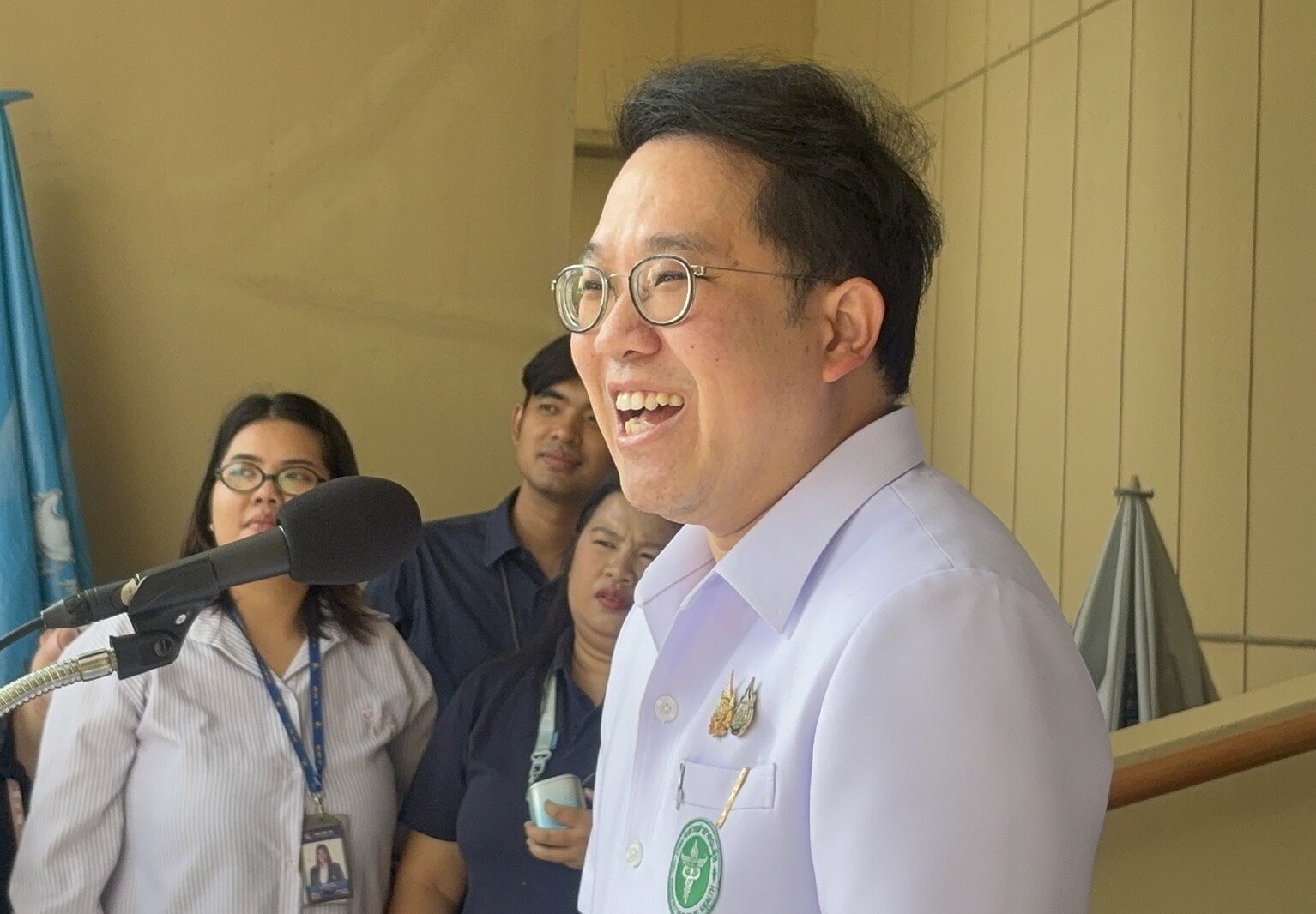 พัฒนา พร้อมพัฒน์