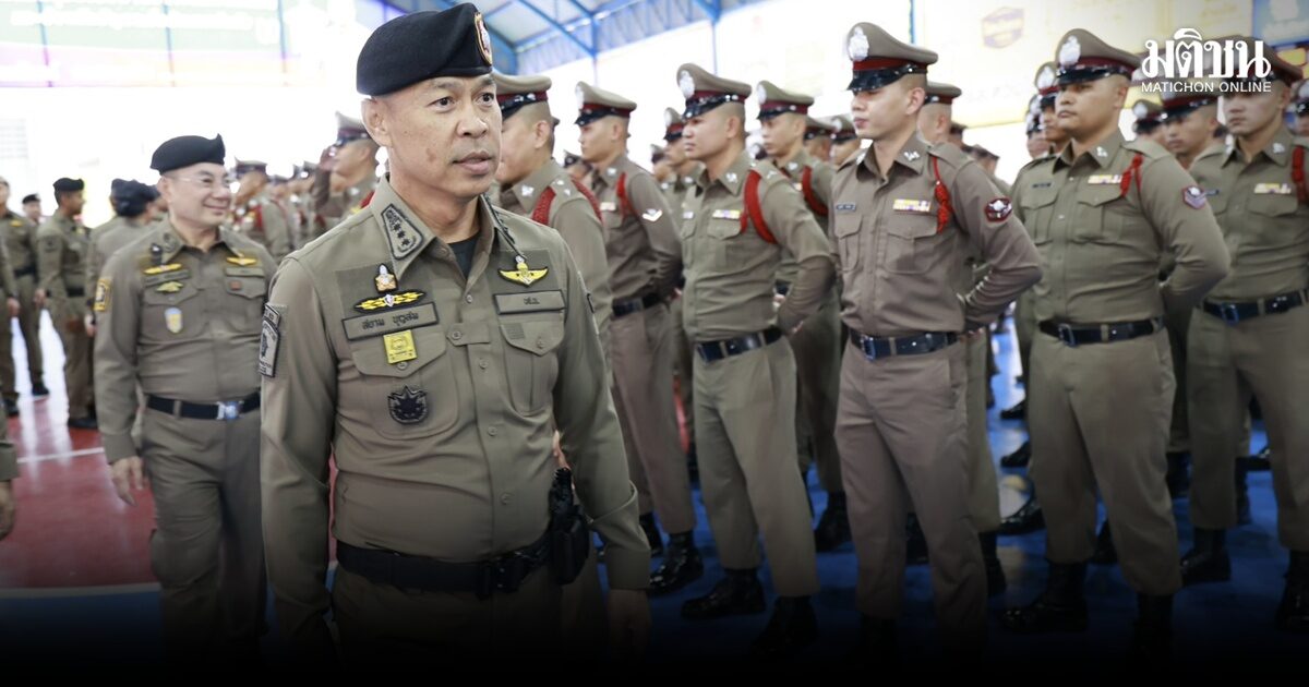 ผบช.น.เปิดโครงการประกวดการฝึกระเบียบแถว-ยุทธวิธีตำรวจ 753 นาย ที่สน.สายไหม