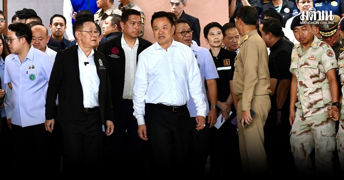 อนุทิน แจงสื่อนอก เหตุกราดยิงไม่ใช่อาชญากรรม แต่ผู้ก่อเหตุเครียด ย้ำชัด ไม่ให้พกปืนที่สาธารณะ