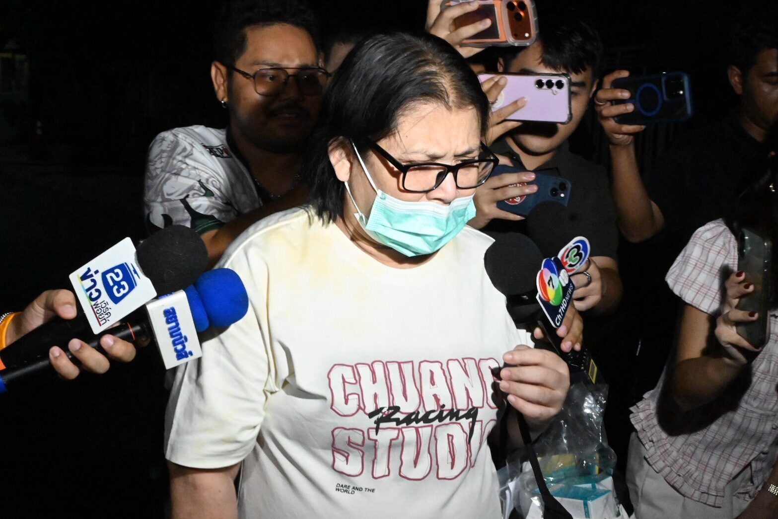 แม่-พี่ชายพิ้งกี้