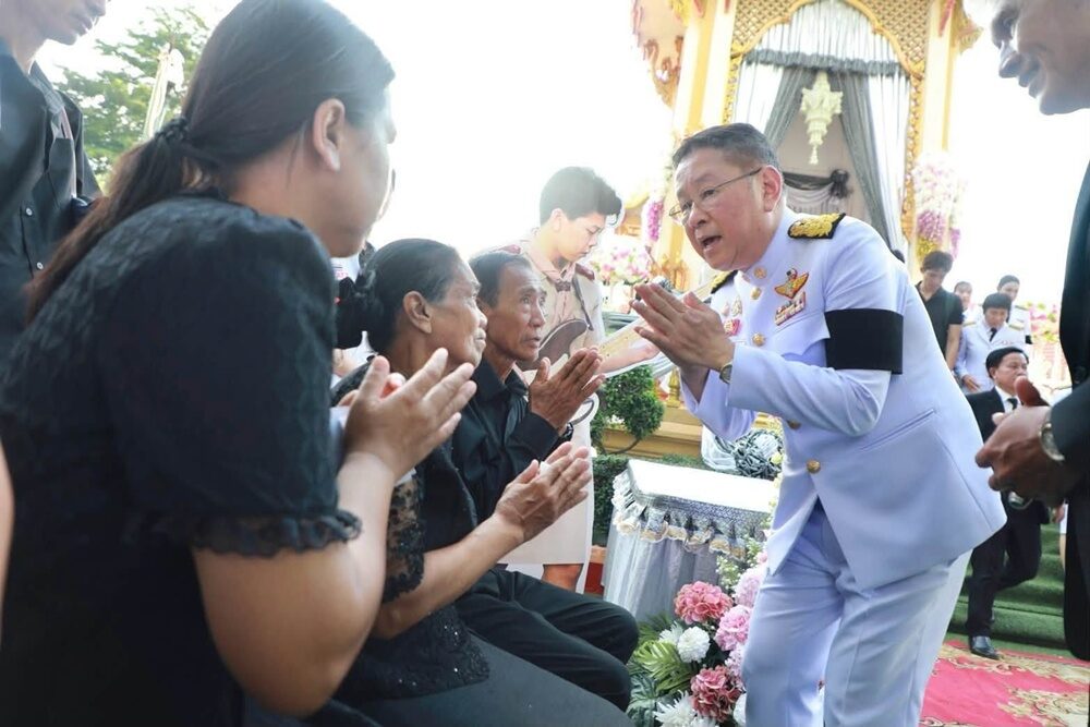 ครูหมวย