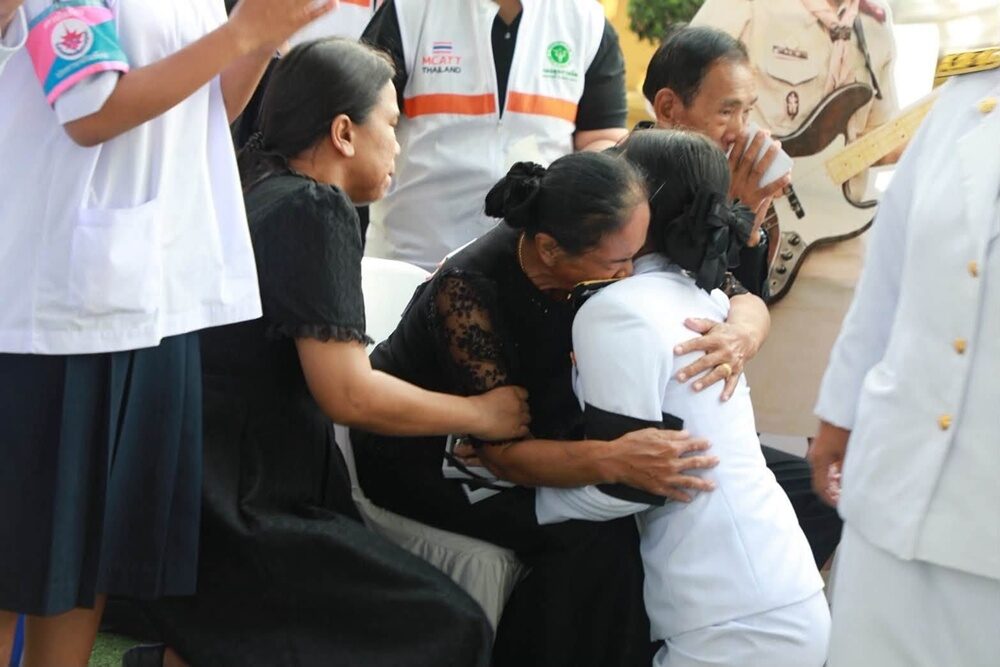 ครูหมวย