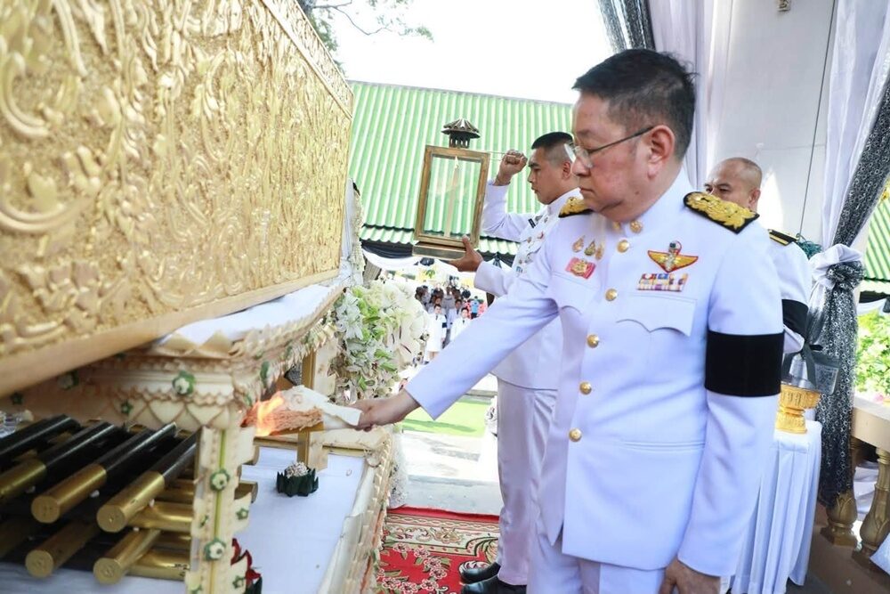 ครูหมวย