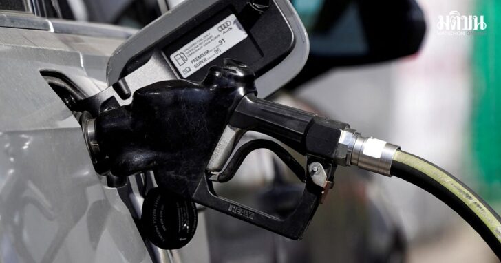 FILE PHOTO: High gasoline prices at a Mobil station in West Hollywood