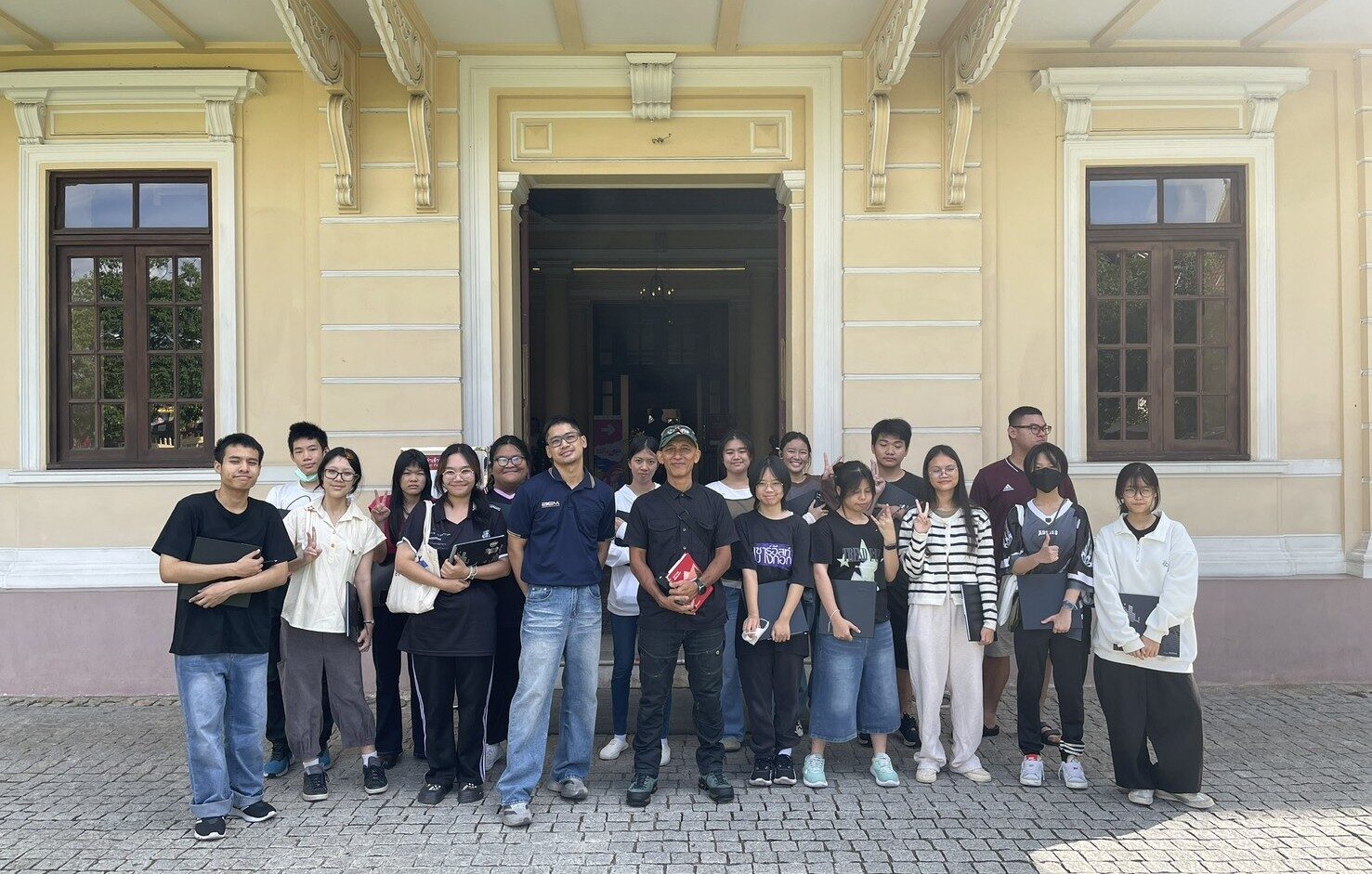 BEM พาเยาวชนสัมผัสประสบการณ์จริงนอกห้องเรียน ณ มิวเซียมสยาม ในคลาส Art Training