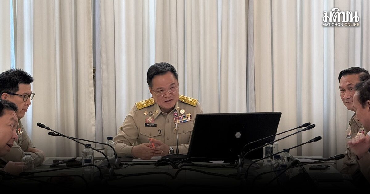 นายกฯ ถกด่วนแก้น้ำท่วม กทม. ระดมทุกหน่วยเร่งระบาย ย้ำช่วยพื้นที่หนักก่อน-เตรียมงบเยียวยา