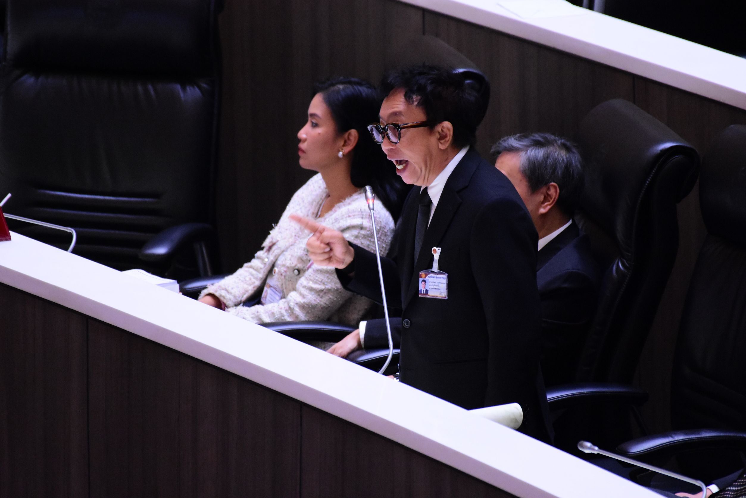 สาทิตย์
