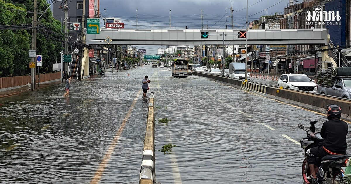 สัญญาณดี หลายพื้นที่ของนนทบุรีฟ้าเปิด ฝนหยุดตก น้ำลดในบางจุด แต่รถเล็กยังผ่านไม่ได้