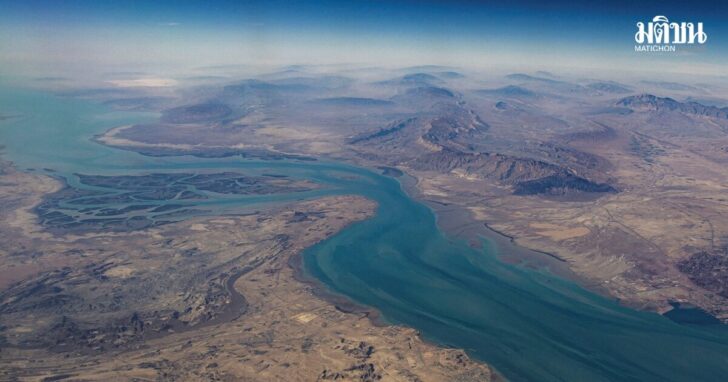 FILE PHOTO: An aerial view of the island of Qeshm, separated from the Iranian mainland by the Clarence Strait, in the Strait of Hormuz