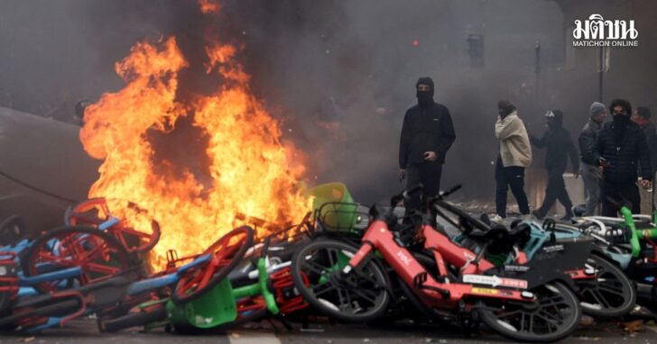 2026-10-19T163216Z_1803855449_RC225OA4Z0SQ_RTRMADP_3_FRANCE-PROTEST-ELECTRIC-BIKES