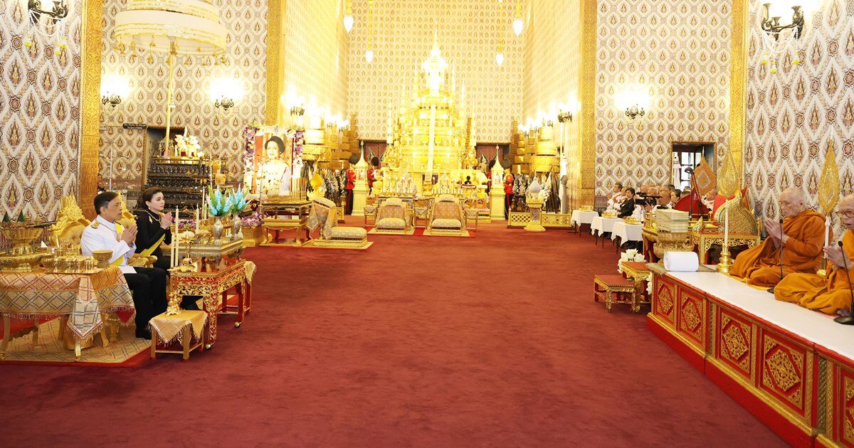 ในหลวง-พระราชินี ทรงบำเพ็ญพระราชกุศลครบรอบ 1 ปี วันสวรรคต ‘สมเด็จพระพันปีหลวง’