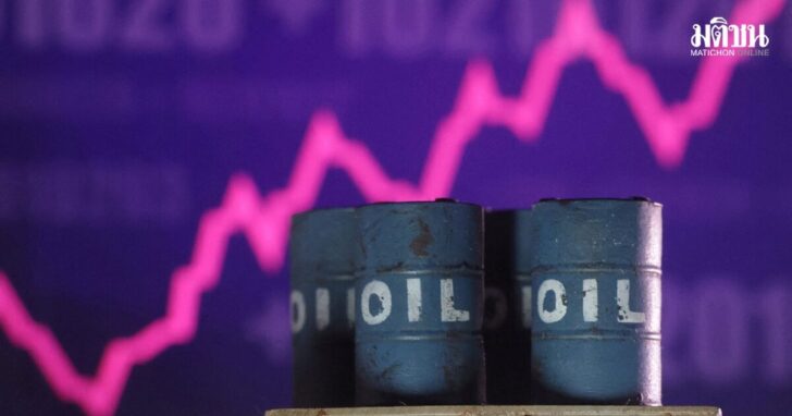 FILE PHOTO: Illustration shows rising stock graph and 3D printed oil barrel miniature